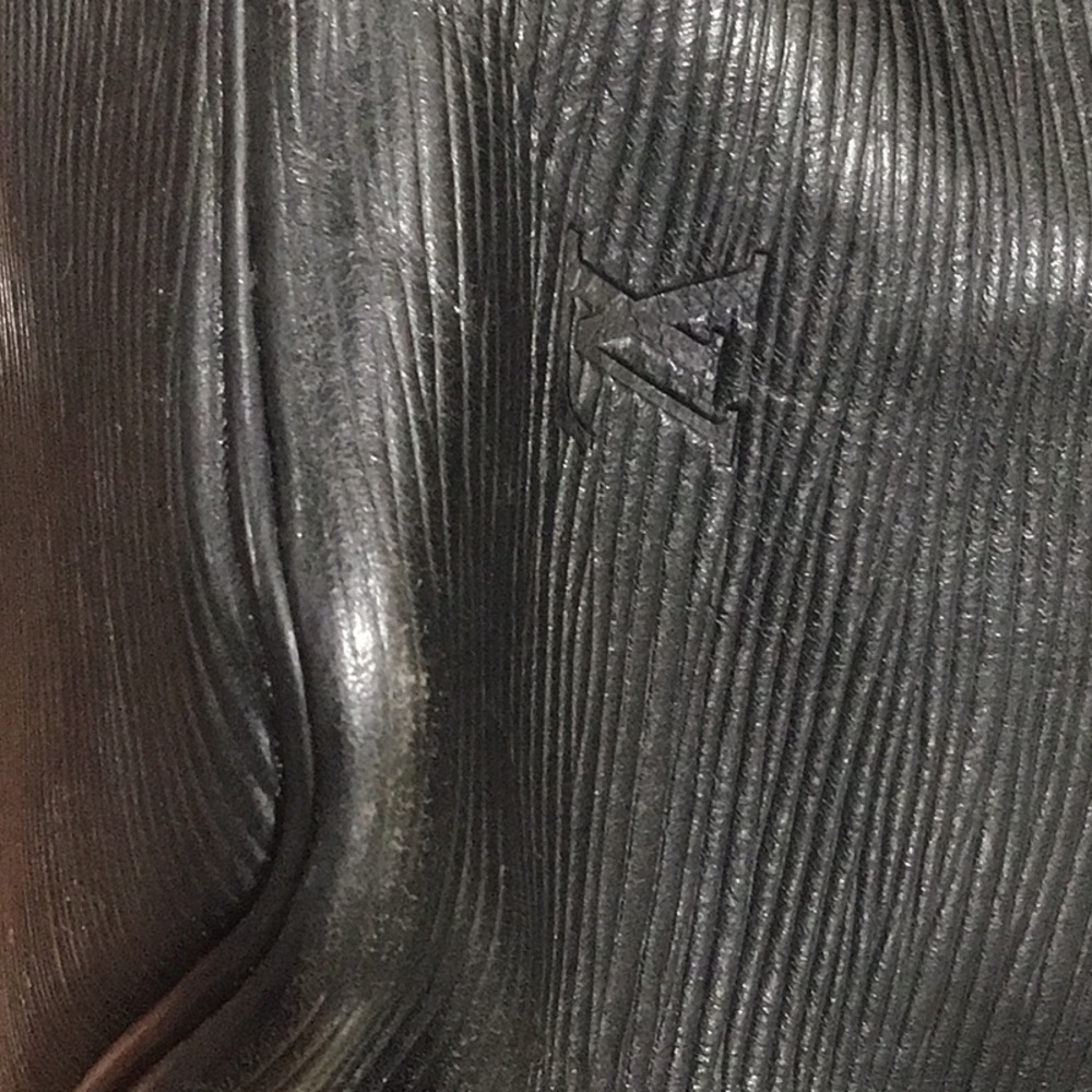 Louis Vuitton Black Epi Leather NOE Bucket Bag w/ dust bag EXCELLENT CONDITION - Picture 9 of 16